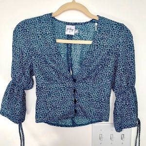 Pretty floral teal top